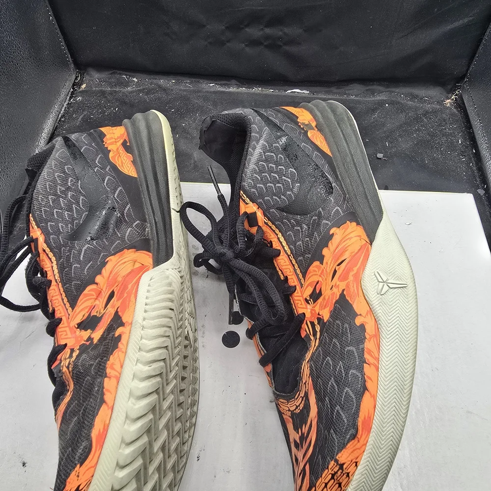 Nike Men's‎ Black and Orange Athletic Shoes